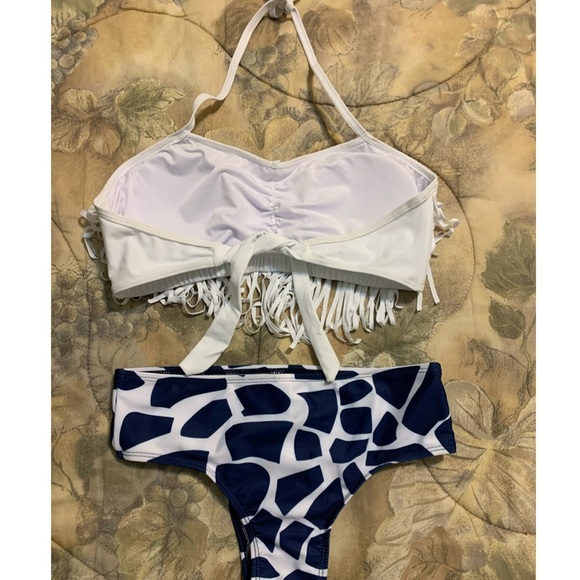 Super cute 2 piece bathing suit - Picture 3 of 3